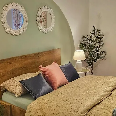 Merlin Apartment *